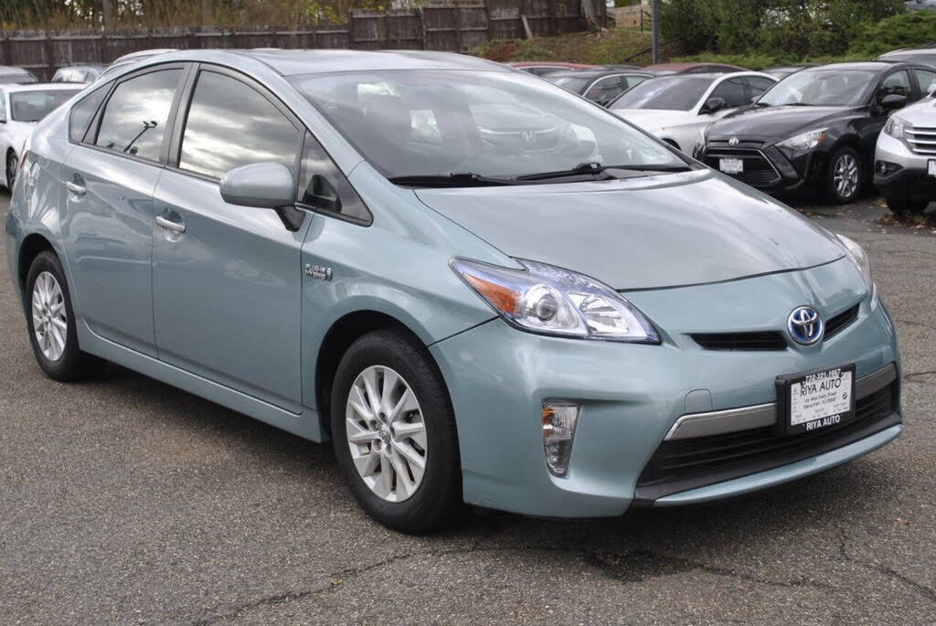 2012 Toyota Prius Plug-in Hybrid Advanced
