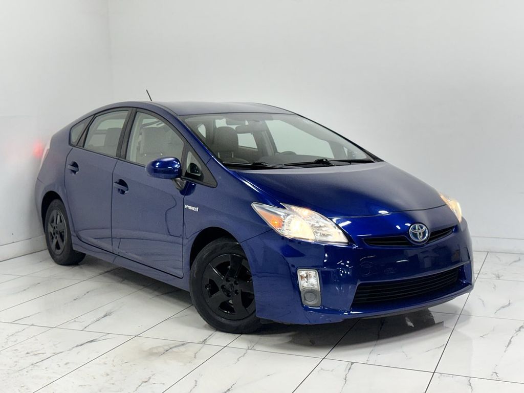 2010 Toyota Prius III