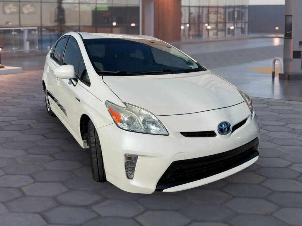 2014 Toyota Prius Five
