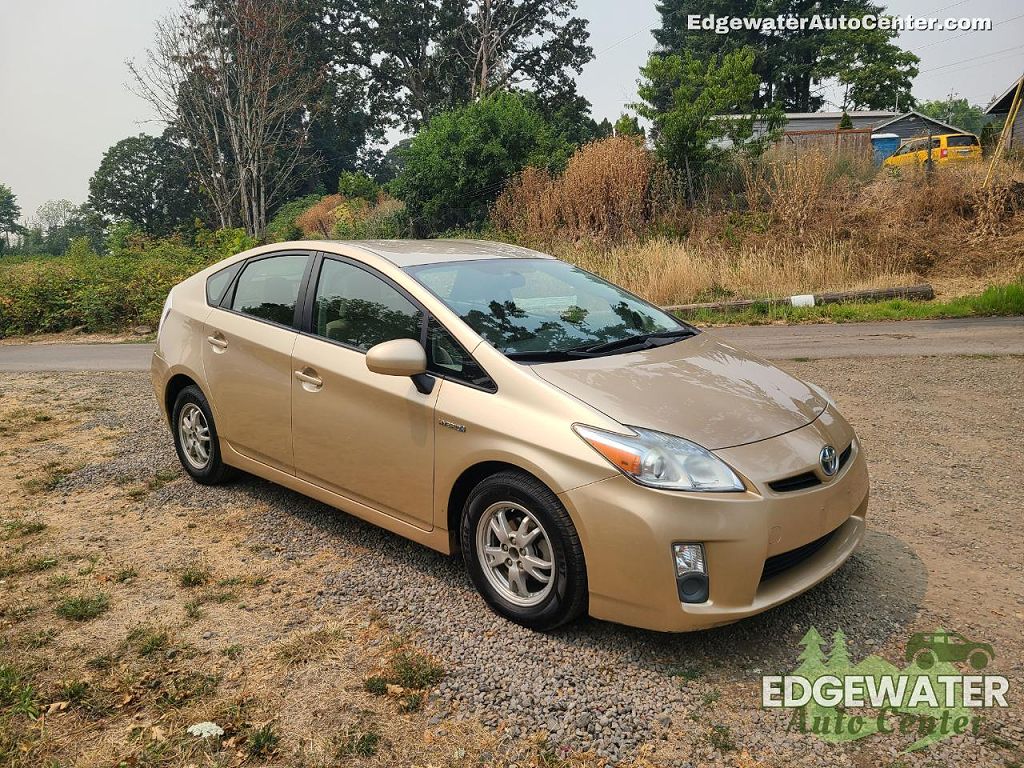 2010 Toyota Prius I