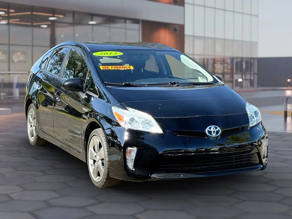 2013 Toyota Prius Five
