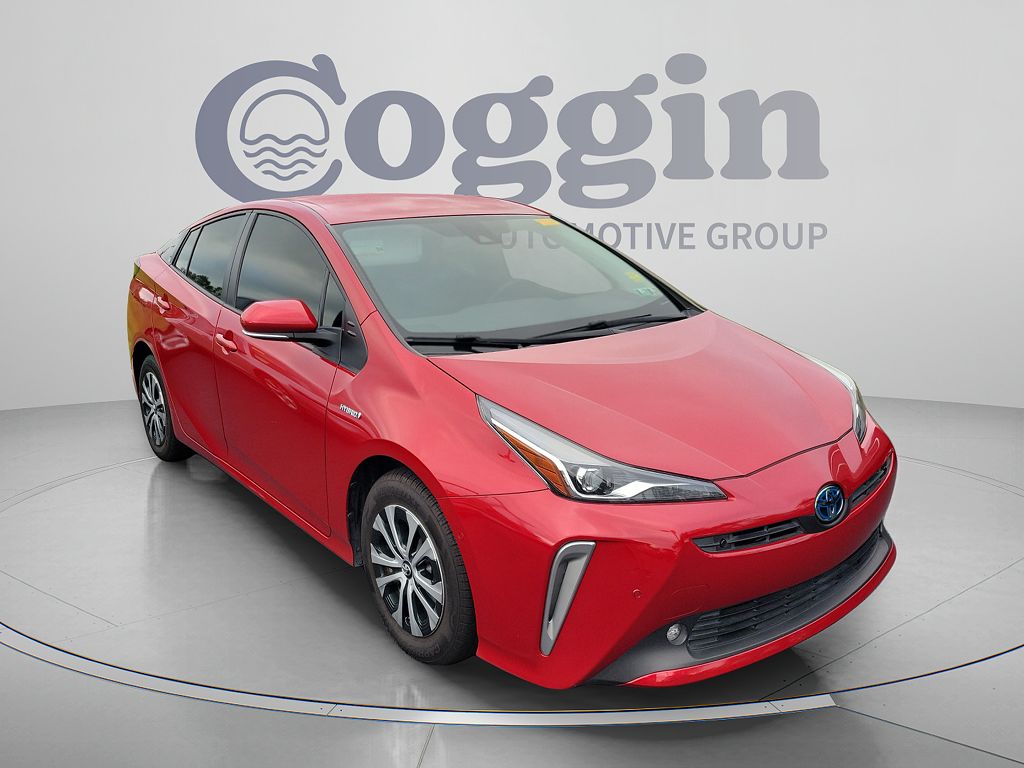 2022 Toyota Prius LE