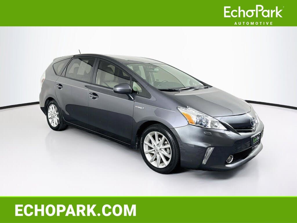 2013 Toyota Prius v Two