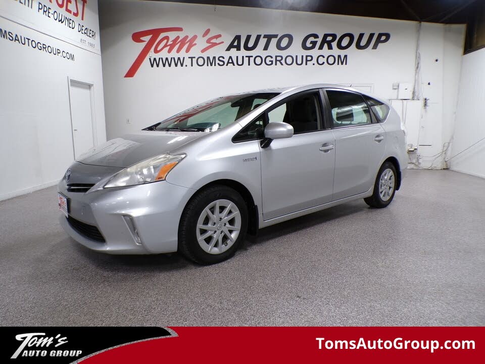 2013 Toyota Prius v Two