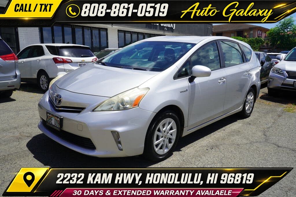 2013 Toyota Prius v Two