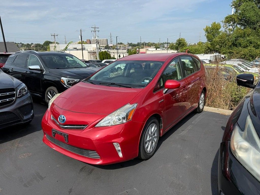 2012 Toyota Prius v Two