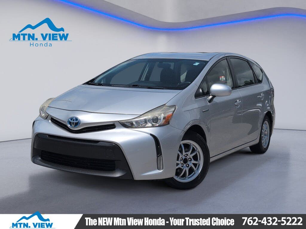 2015 Toyota Prius v Two
