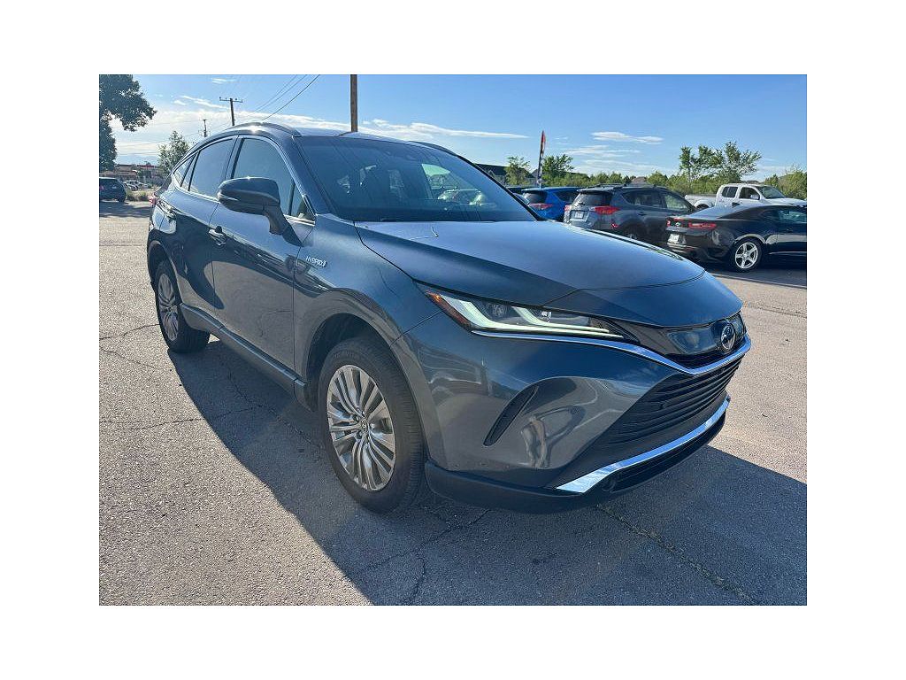 2021 Toyota Venza LE