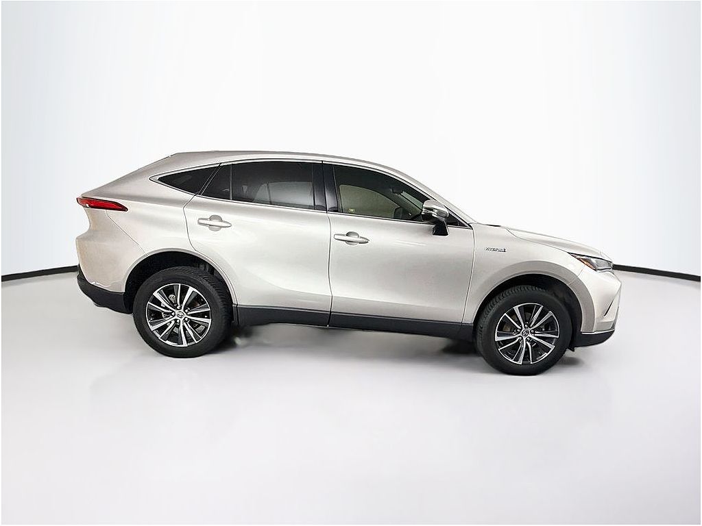 2021 Toyota Venza XLE