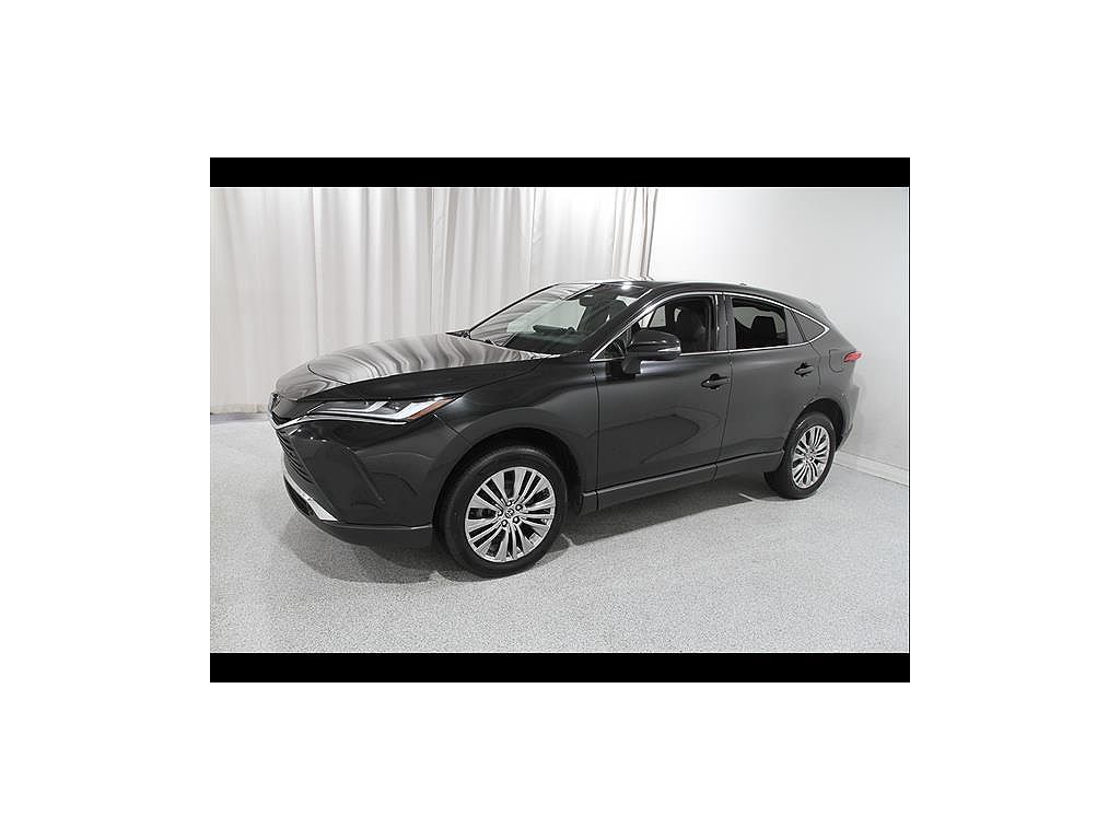 2022 Toyota Venza LE
