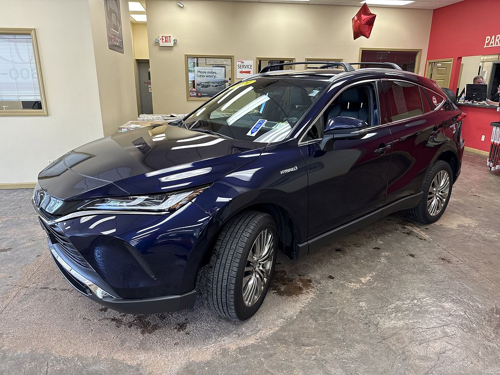 2021 Toyota Venza LE