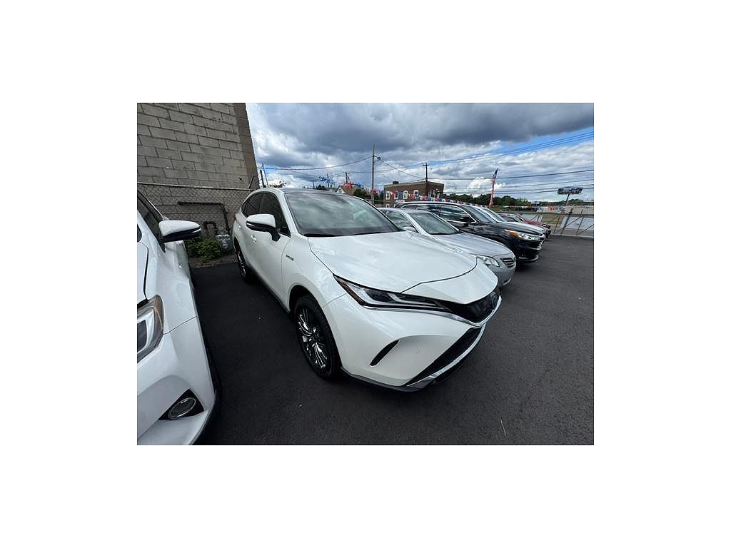 2021 Toyota Venza LE