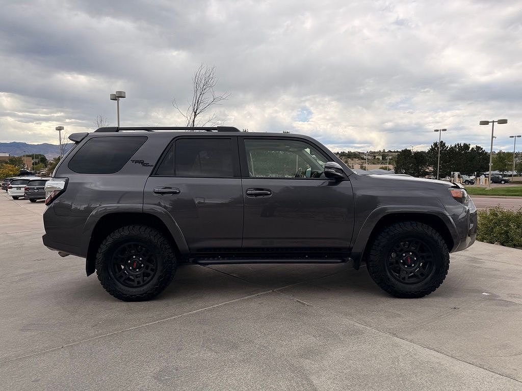 2022 Toyota 4Runner TRD OFF-ROAD Premium