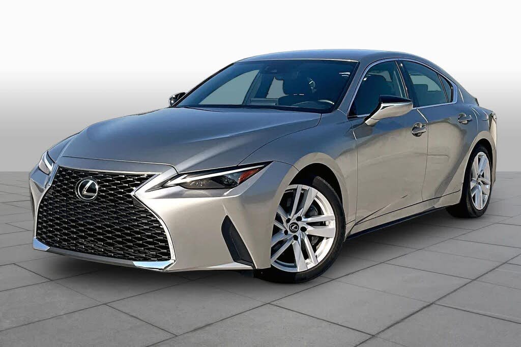2021 Lexus IS