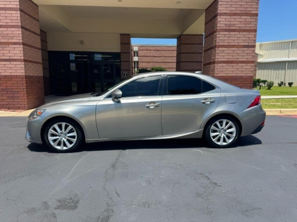 2016 Lexus IS 200t