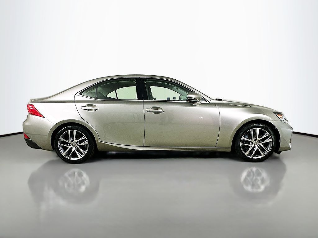 2018 Lexus IS 300