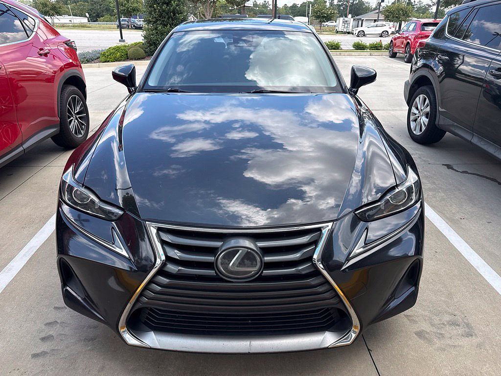 2019 Lexus IS