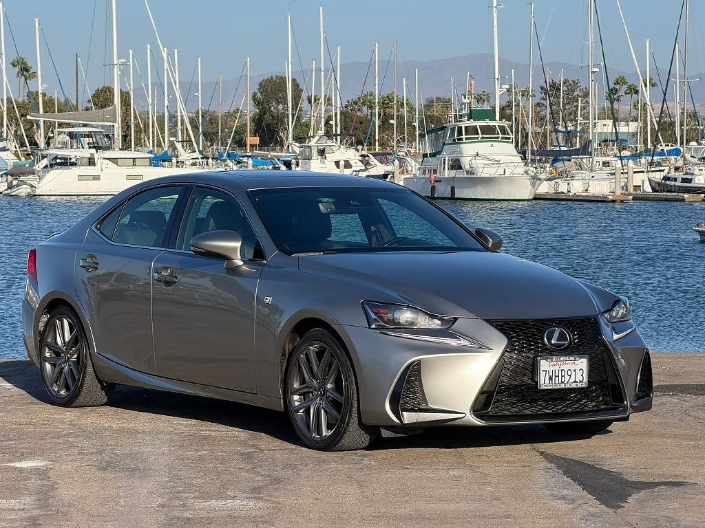 2017 Lexus IS