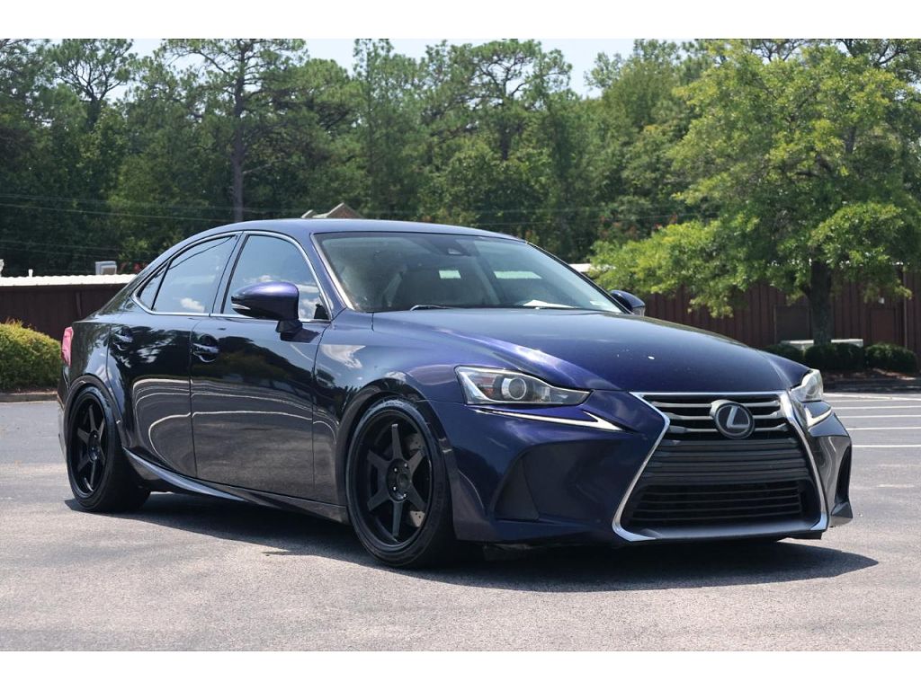 2019 Lexus IS