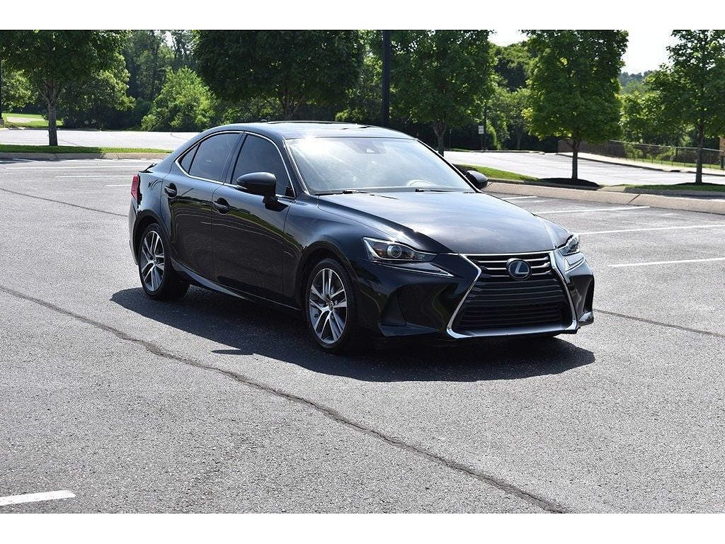 2019 Lexus IS