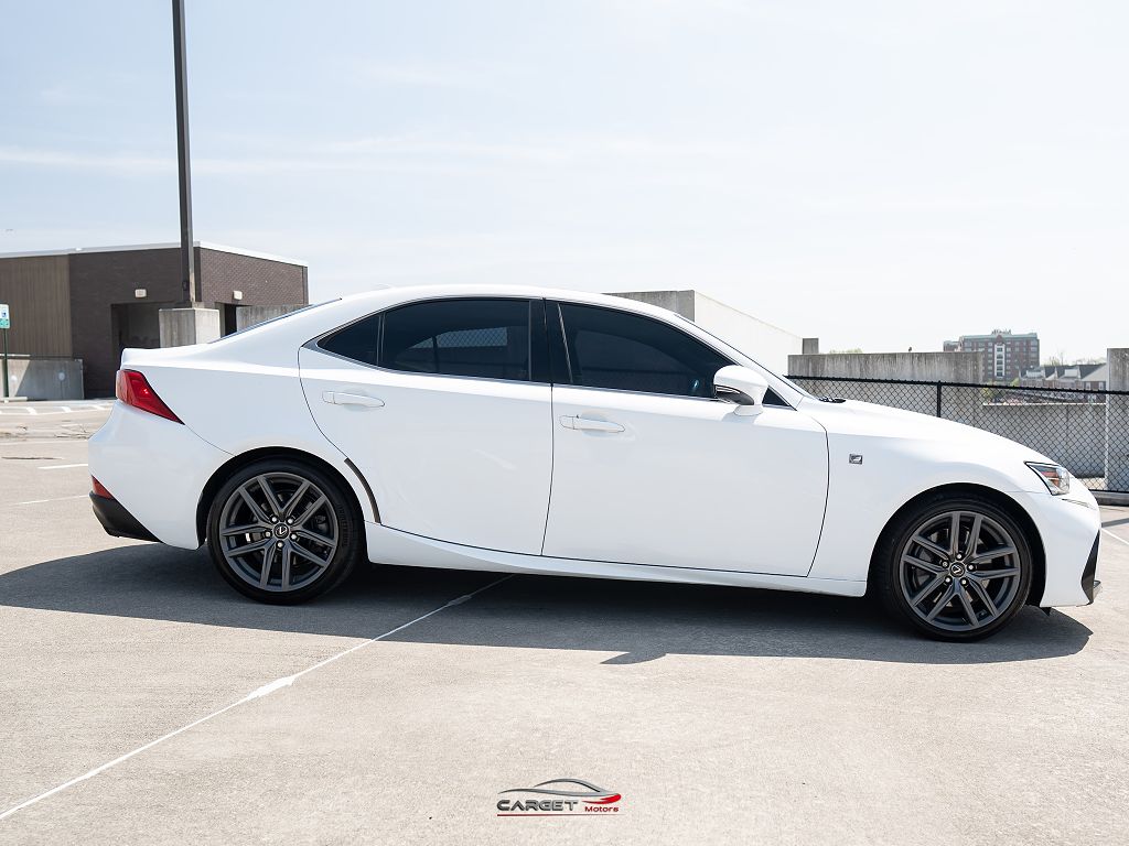 2018 LEXUS IS 300