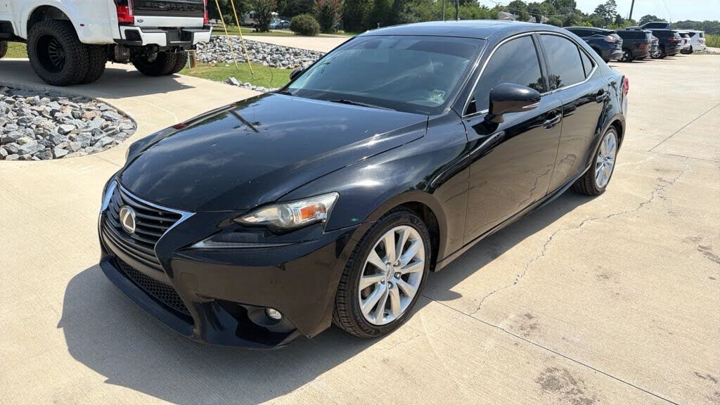 2015 Lexus IS Crafted Line