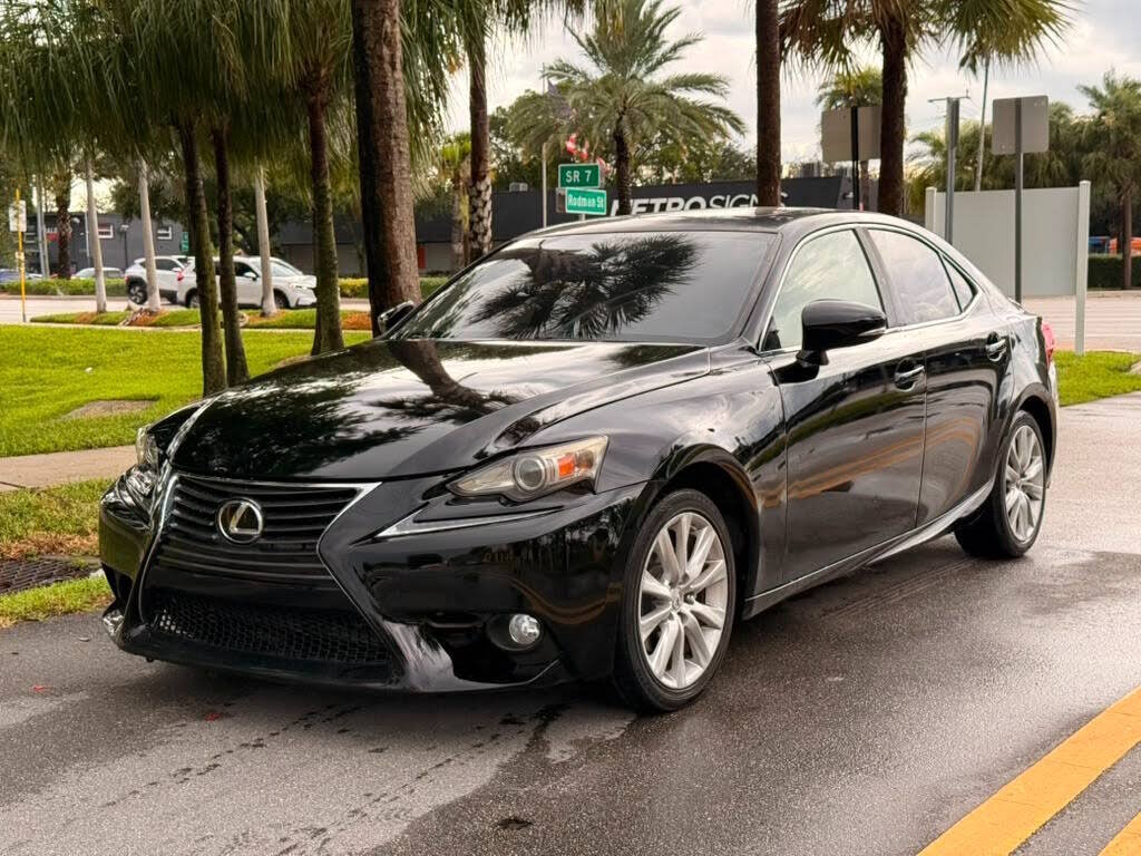 2015 Lexus IS 250 Crafted Line