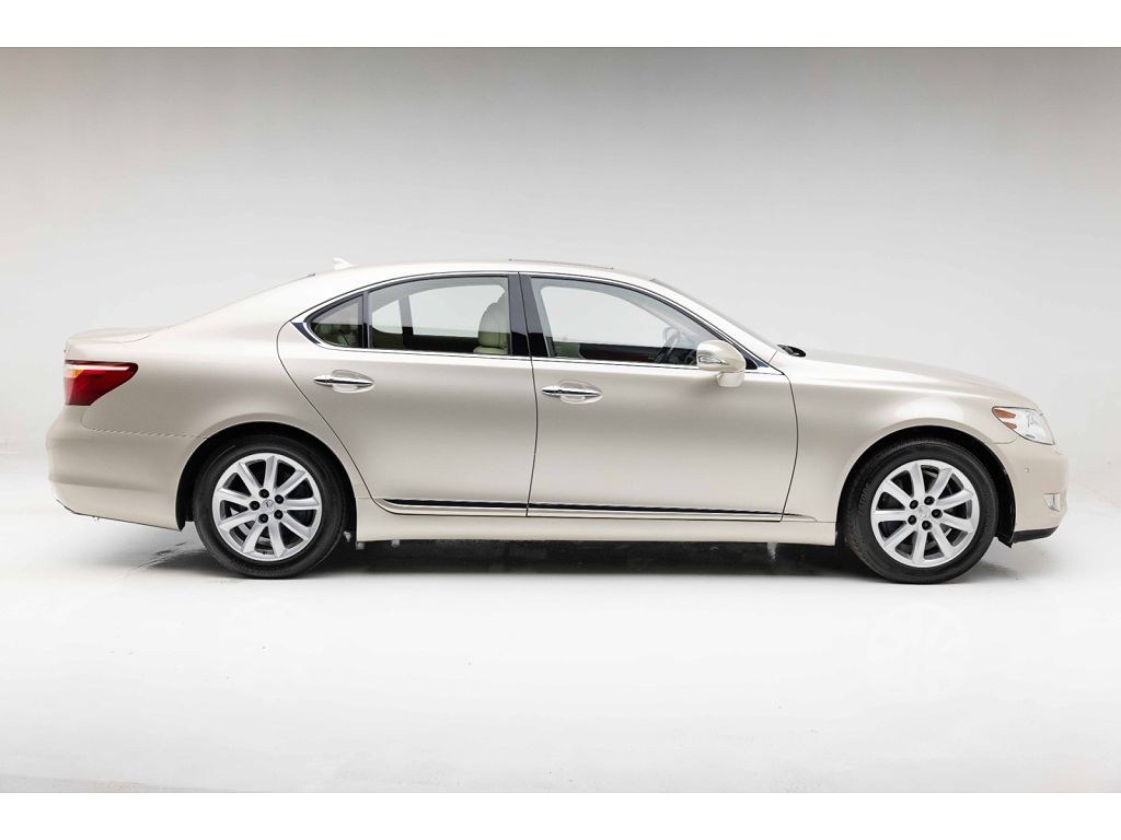 2012 Lexus LS