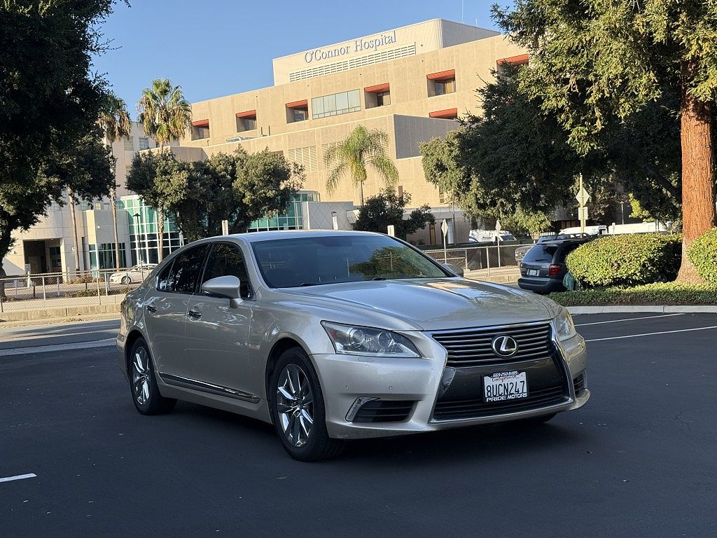 2013 Lexus LS