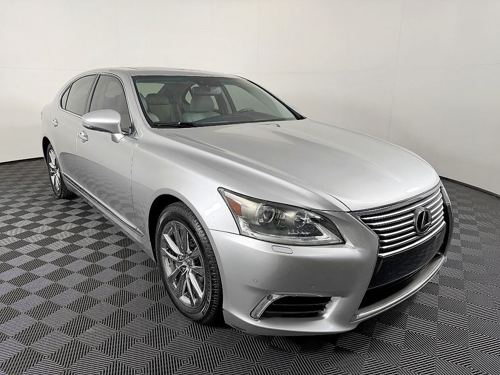 2014 Lexus LS