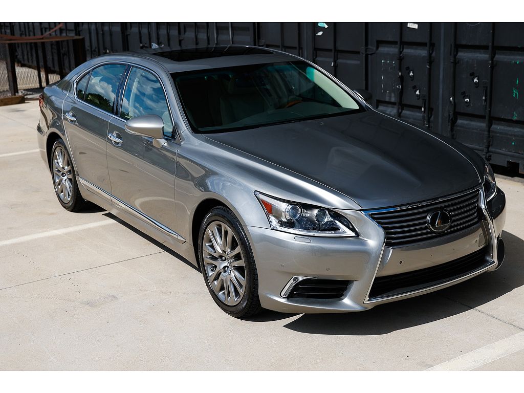 2016 LEXUS LS 460