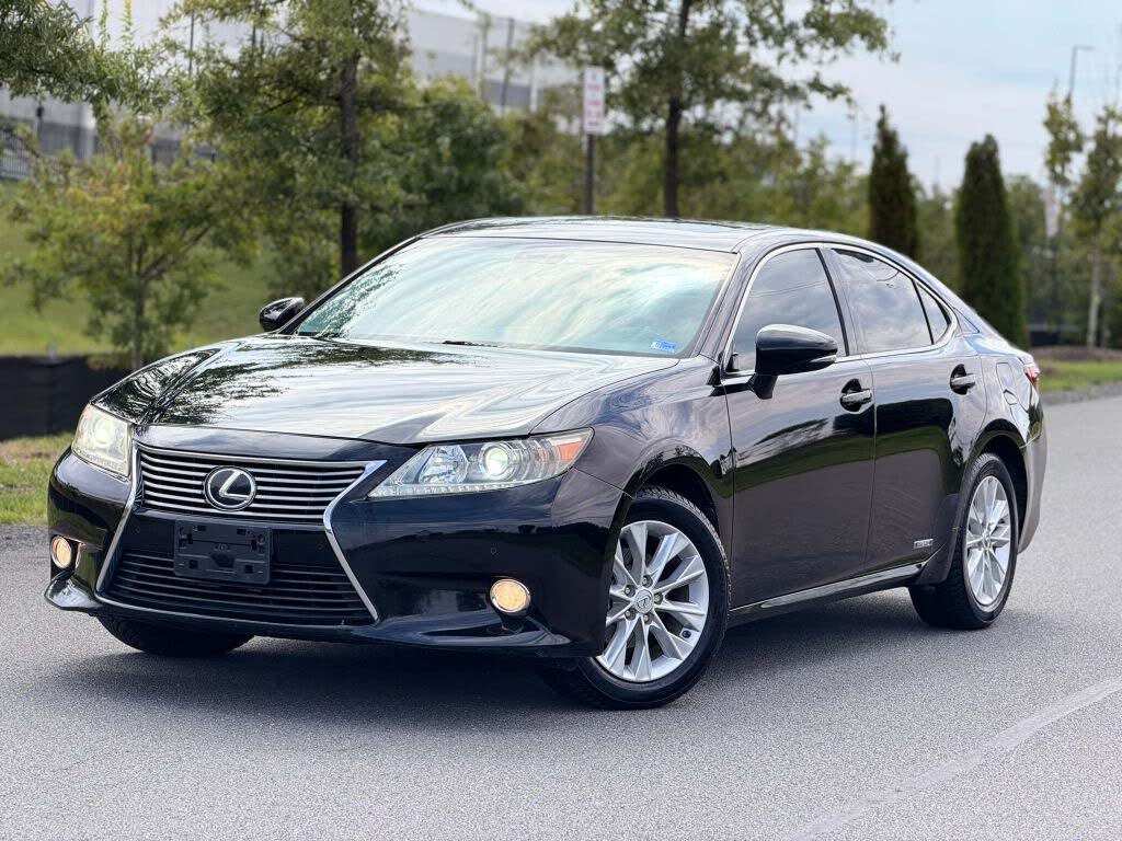 2013 Lexus ES 300h