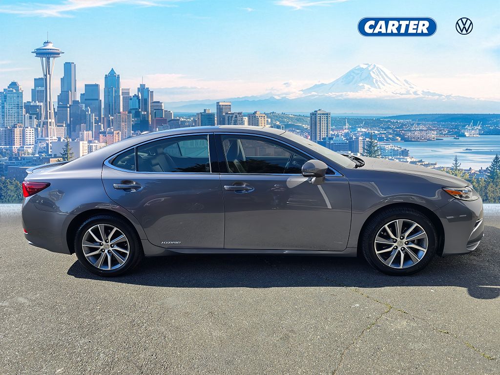 2016 Lexus ES