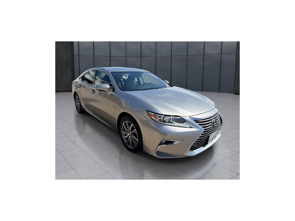 2018 Lexus ES