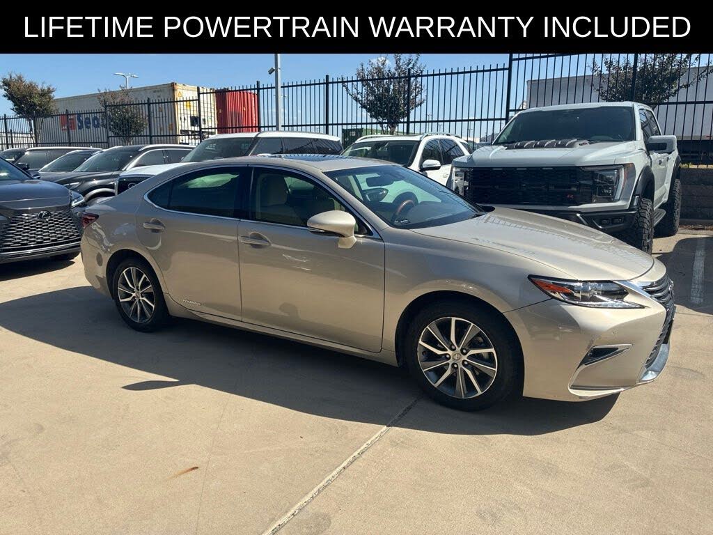 2016 Lexus ES 300h