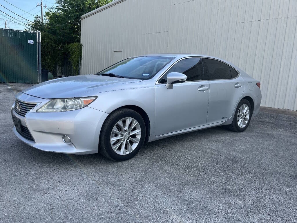 2013 Lexus ES 300h