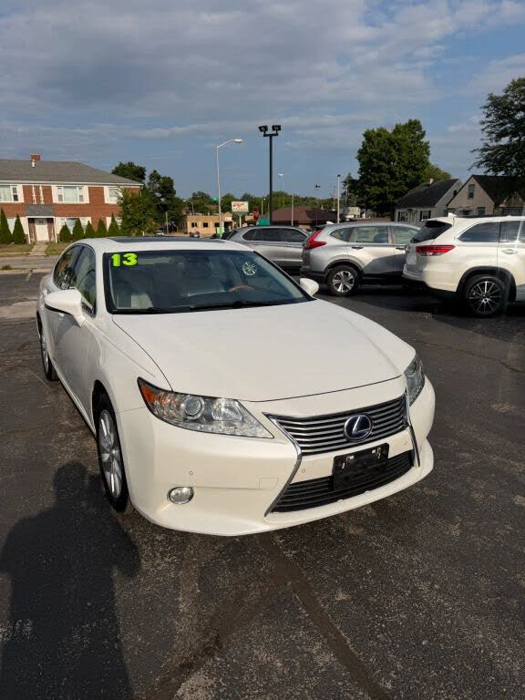2013 Lexus ES 300h