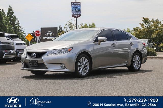 2015 Lexus ES 300h