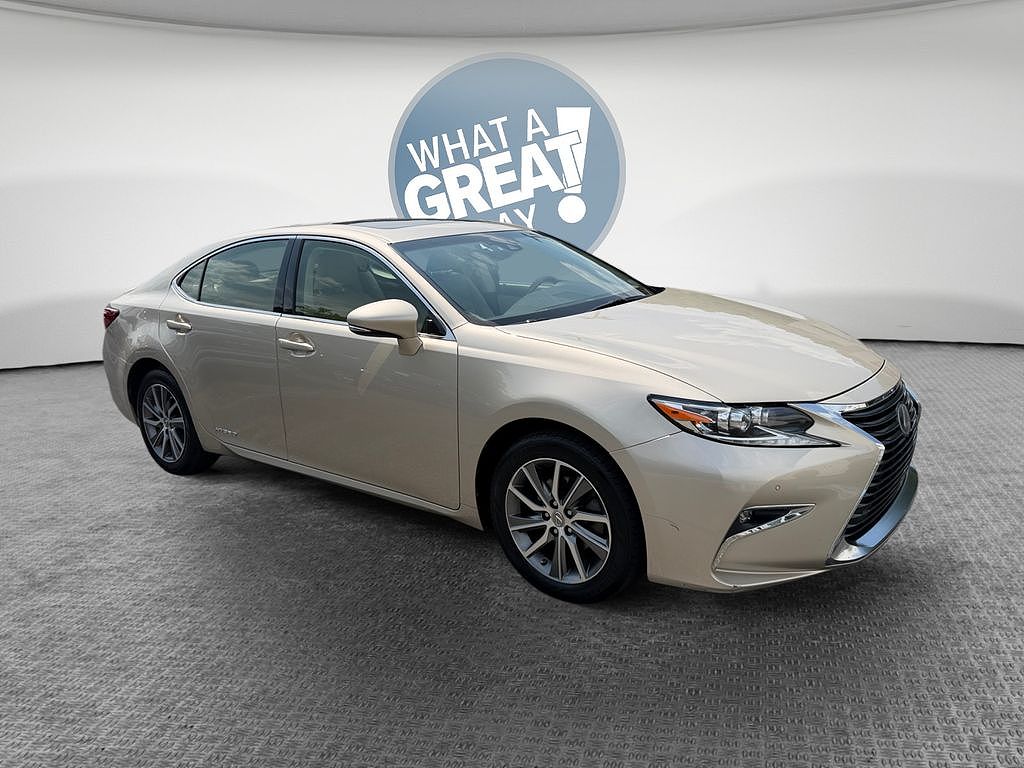 2017 Lexus ES 300h