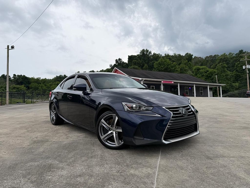 2018 Lexus IS
