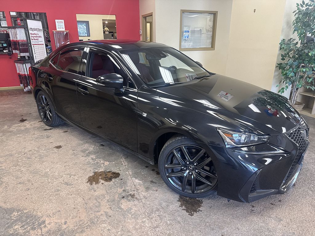 2018 LEXUS IS 300