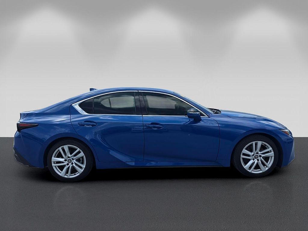 2024 Lexus IS 300