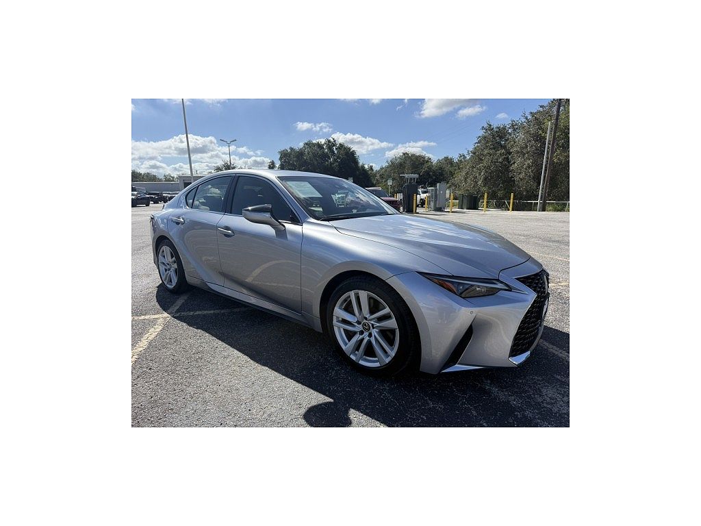 2024 Lexus IS 300