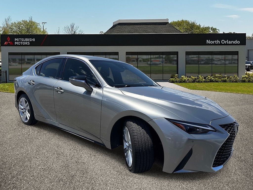 2023 Lexus IS 300