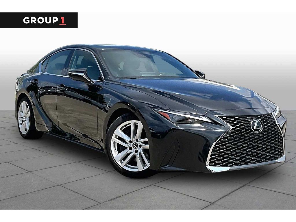 2024 Lexus IS 300