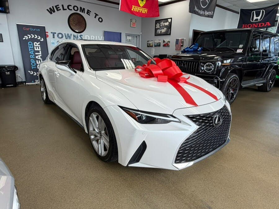 2021 Lexus IS 300
