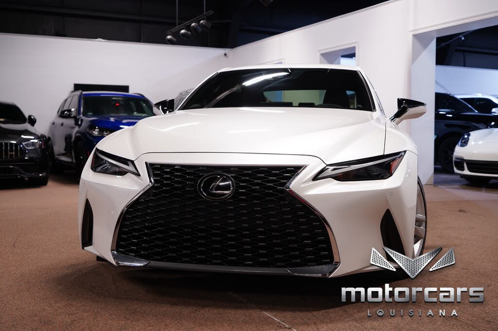 2023 Lexus IS