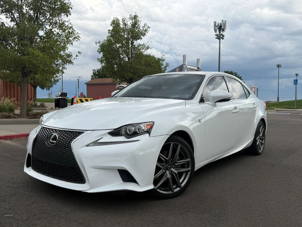 2015 Lexus IS Crafted Line