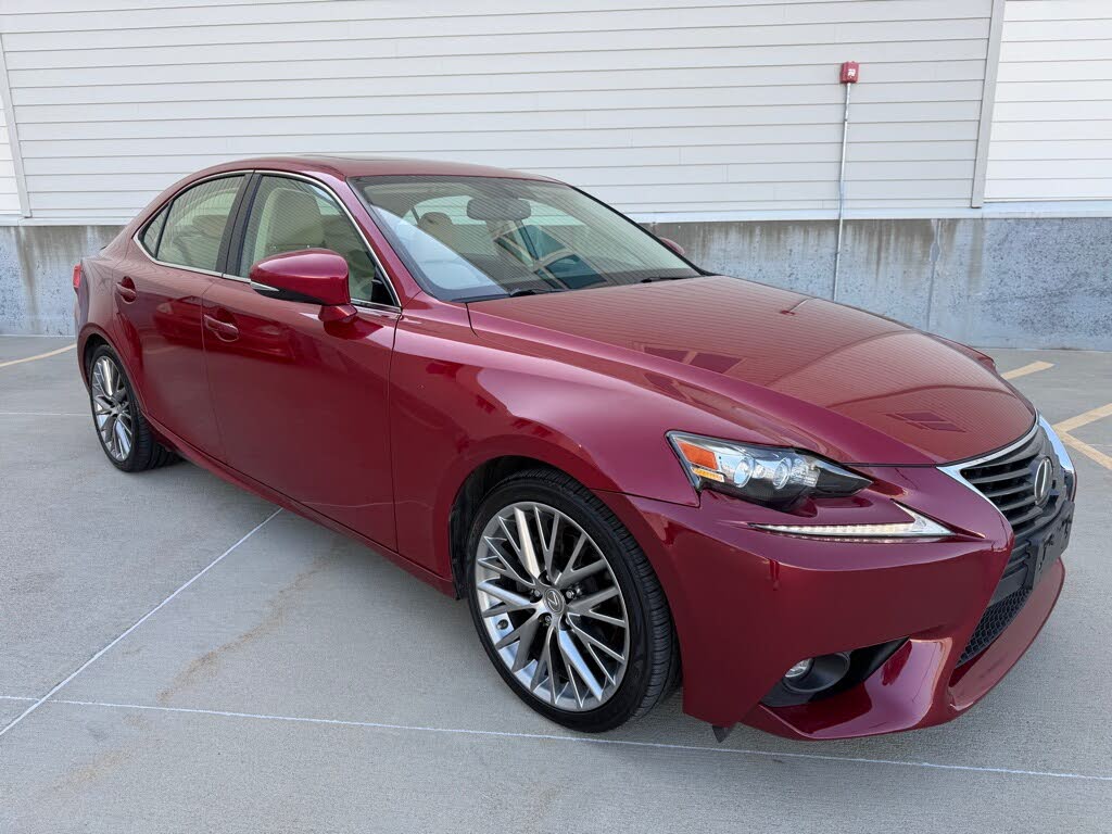 2015 Lexus IS Crafted Line