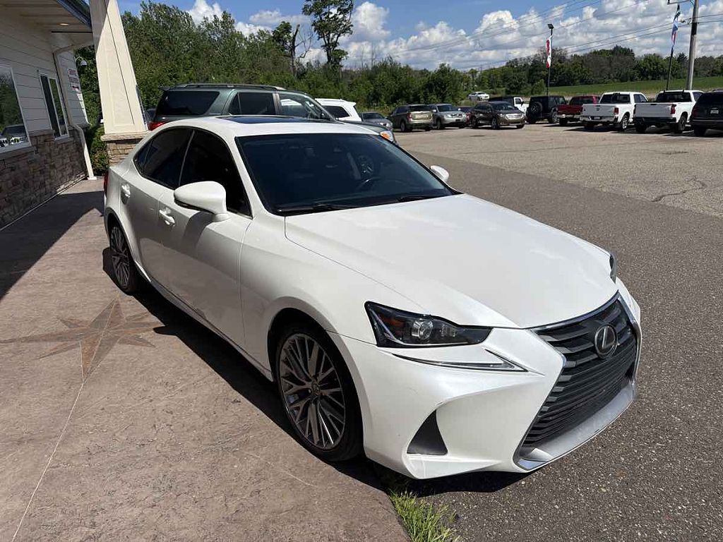 2017 Lexus IS